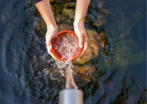 A UTILIZAÇÃO DE RECURSOS HÍDRICOS NA SOCIEDADE CONTEMPORÂNEA